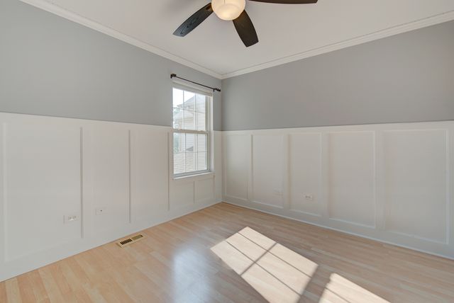 880 Countryfield Lane, Elgin, IL 60120