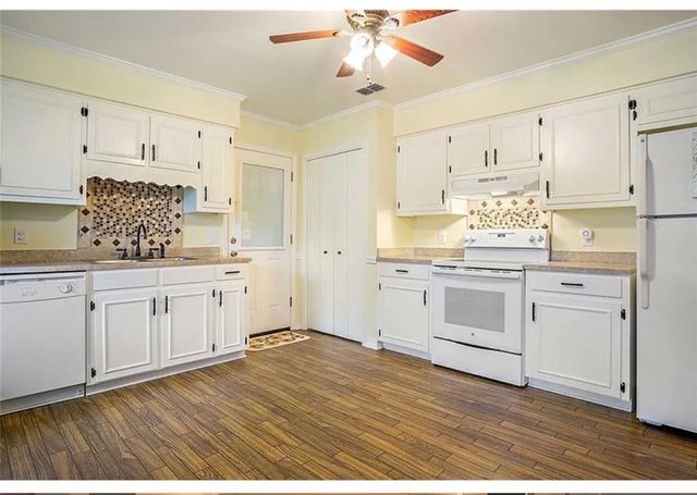 6009 Oak Harbor Court, Mobile, AL 36693