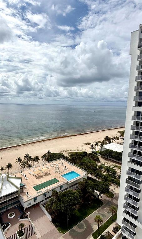101 Briny Avenue 2204, Pompano Beach, FL 33062