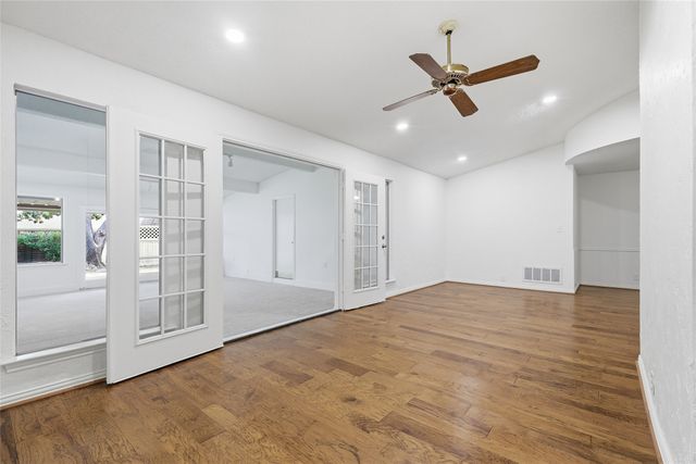 401 Monti Drive, Lewisville, TX 75057