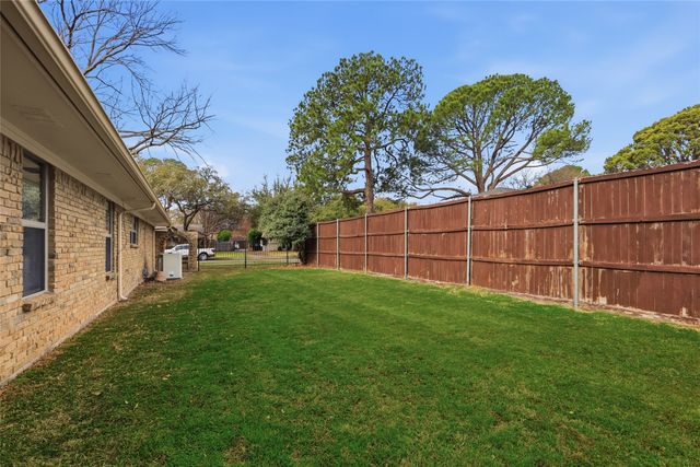 401 Monti Drive, Lewisville, TX 75057