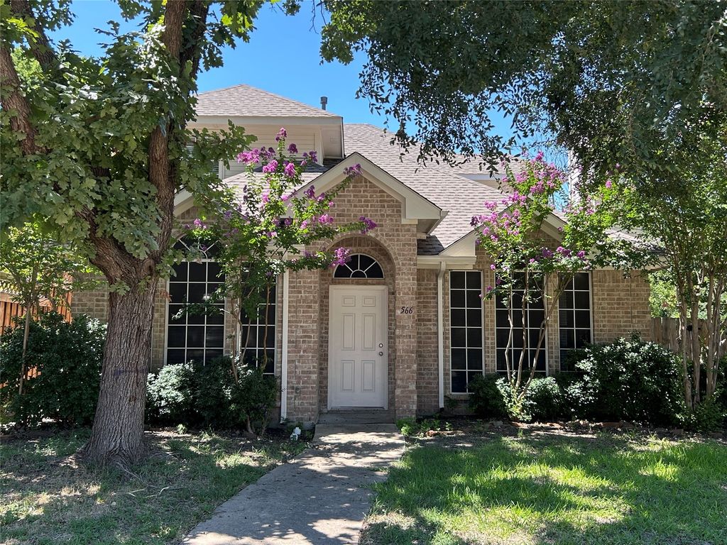 566 Continental Drive, Lewisville, TX 75067