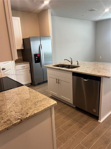 478 Salisbury Cir, Fort Pierce, FL 34982