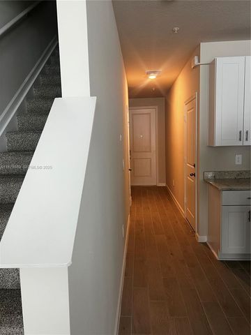 478 Salisbury Cir, Fort Pierce, FL 34982