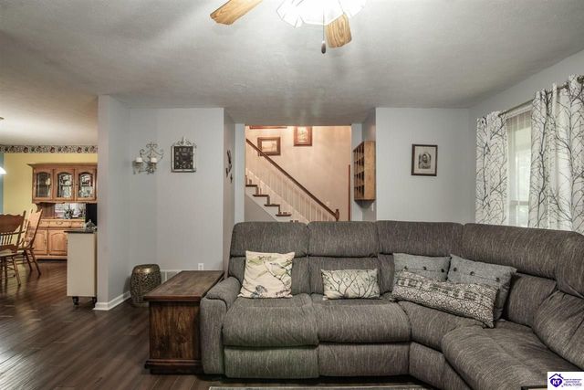 17 Bittersweet Place, Brandenburg, KY 40108