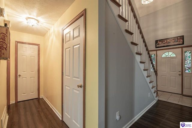 17 Bittersweet Place, Brandenburg, KY 40108