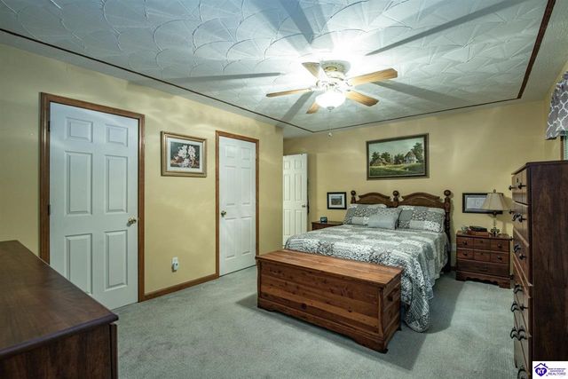 17 Bittersweet Place, Brandenburg, KY 40108