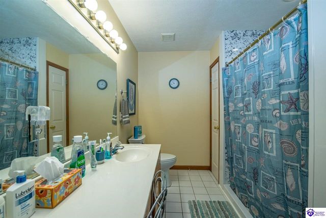 17 Bittersweet Place, Brandenburg, KY 40108