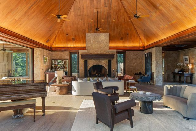 232 N Fork Crystal Springs Rd, St. Helena, CA 94574