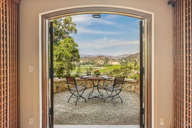 232 N Fork Crystal Springs Rd, St. Helena, CA 94574