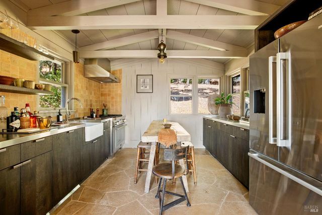 232 N Fork Crystal Springs Rd, St. Helena, CA 94574