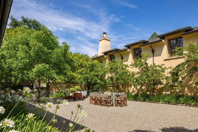 232 N Fork Crystal Springs Rd, St. Helena, CA 94574