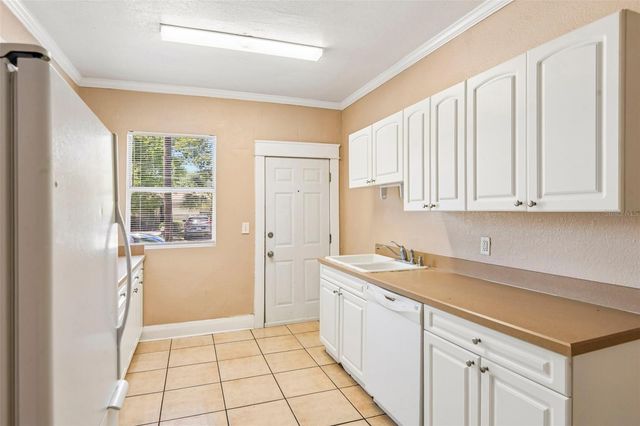 2715 W NORTH A STREET, Tampa, FL 33609
