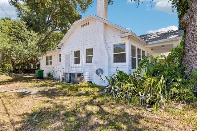 2715 W NORTH A STREET, Tampa, FL 33609
