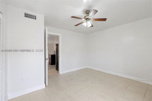 7241 Miami Lakes Dr D19, Miami Lakes, FL 33014