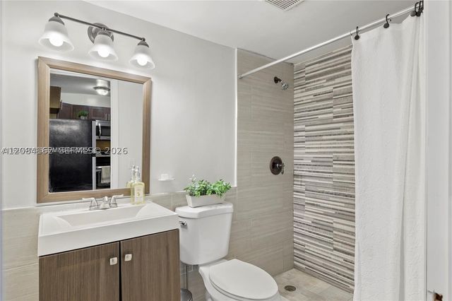 7241 Miami Lakes Dr D19, Miami Lakes, FL 33014