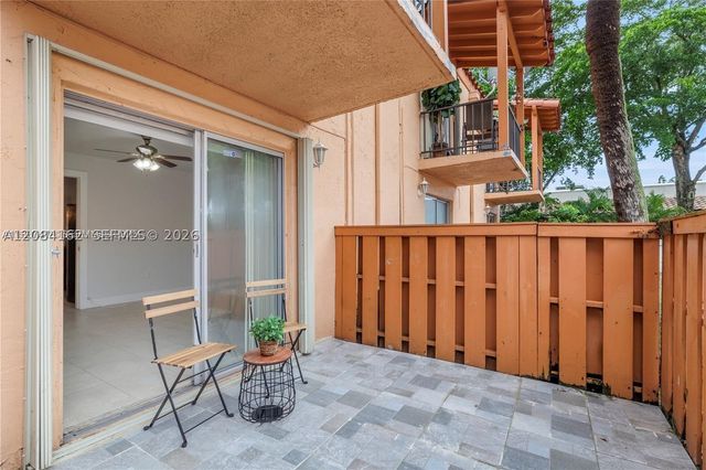 7241 Miami Lakes Dr D19, Miami Lakes, FL 33014