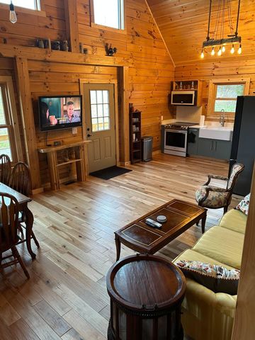 375 County Road 401, Madisonville, TN 37354