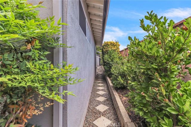 622 Esther Way, Redlands, CA 92373