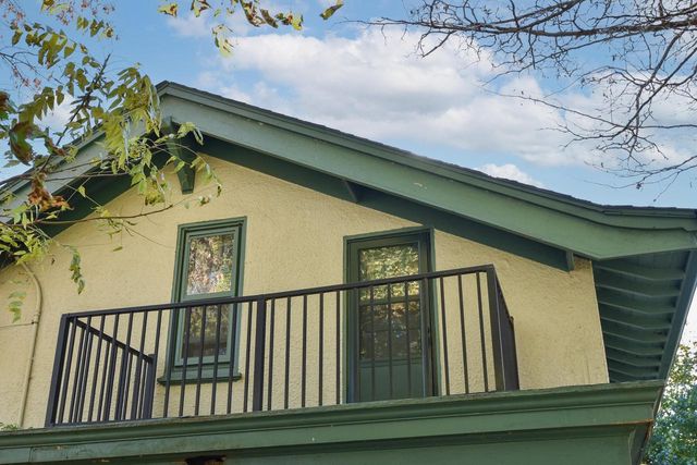 2226 E Newton AVENUE, Shorewood, WI 53211