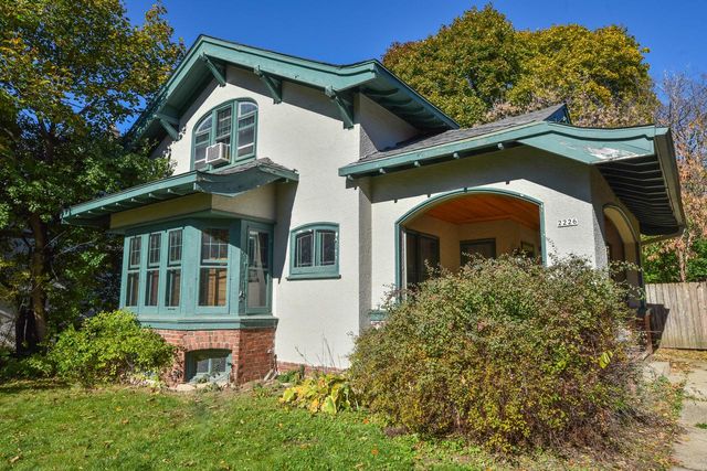 2226 E Newton AVENUE, Shorewood, WI 53211