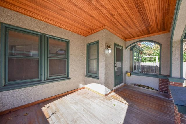 2226 E Newton AVENUE, Shorewood, WI 53211