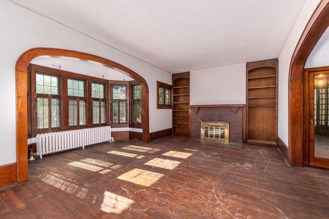 2226 E Newton AVENUE, Shorewood, WI 53211