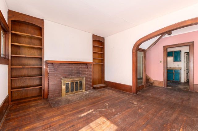 2226 E Newton AVENUE, Shorewood, WI 53211