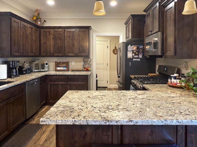 3753 Craftsman Avenue, Shasta Lake, CA 96019