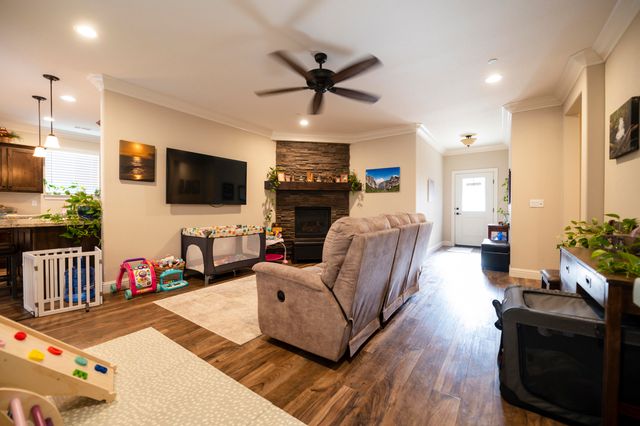 3753 Craftsman Avenue, Shasta Lake, CA 96019