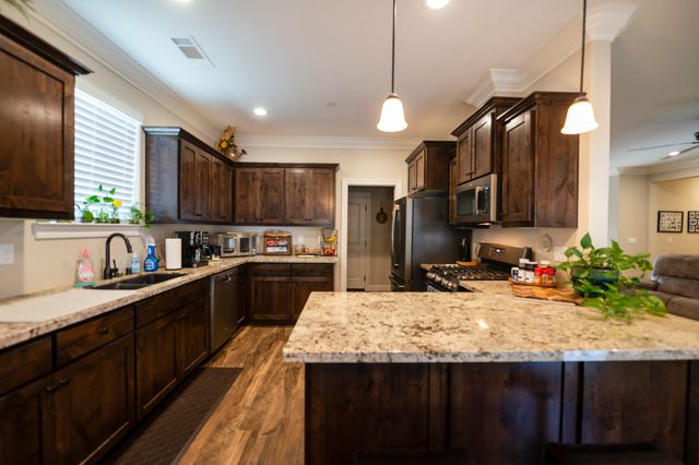 3753 Craftsman Avenue, Shasta Lake, CA 96019