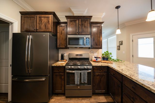 3753 Craftsman Avenue, Shasta Lake, CA 96019