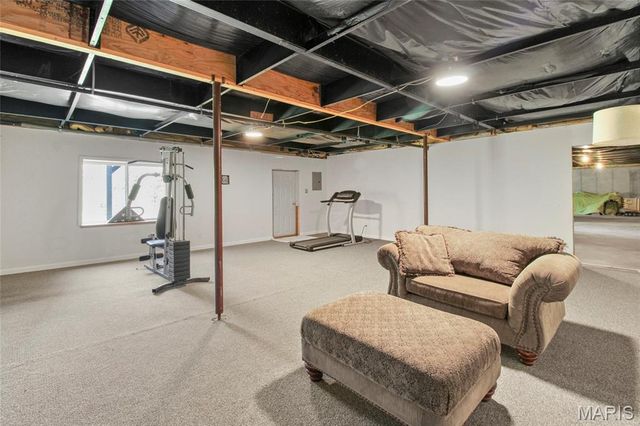 106 Bridle Trail Drive, Robertsville, MO 63072