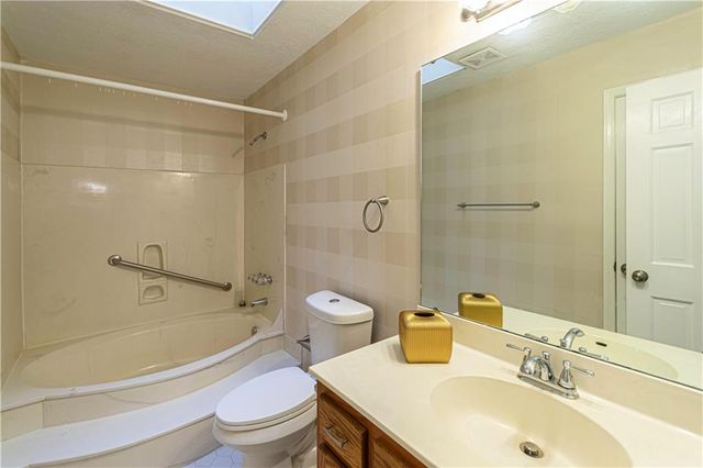 7123 Forest Lane, Union City, GA 30291