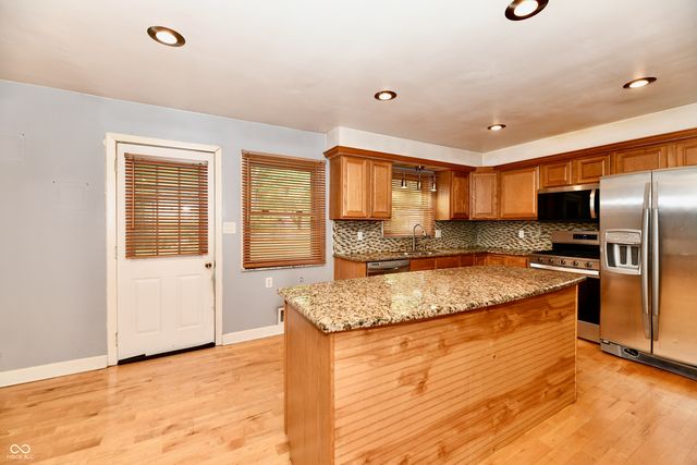 4648 Bluffwood N, Indianapolis, IN 46228