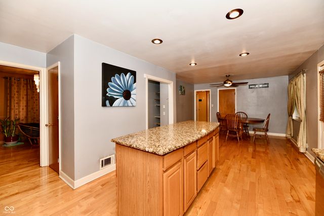 4648 Bluffwood N, Indianapolis, IN 46228