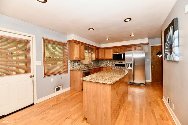 4648 Bluffwood N, Indianapolis, IN 46228