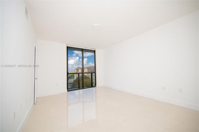 201 SW 17th Road 701, Miami, FL 33129