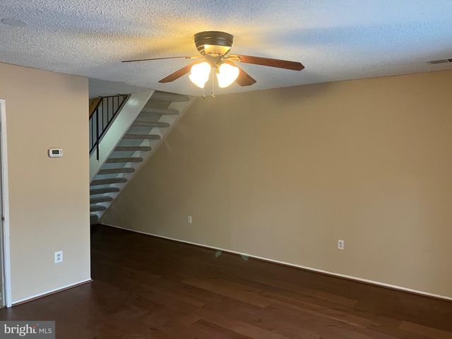 2294 WHITE CORNUS LN, Reston, VA 20191