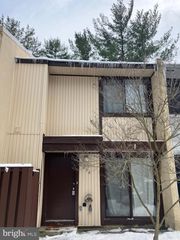 2294 WHITE CORNUS LN, Reston, VA 20191