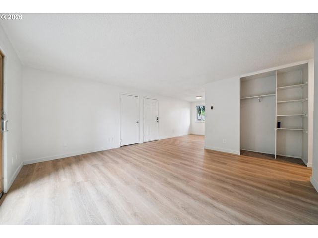 3924 Se 168TH Ave, Portland, OR 97236