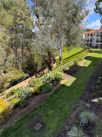 4002 Calle Sonora, Laguna Woods, CA 92637