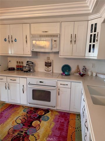 4002 Calle Sonora, Laguna Woods, CA 92637