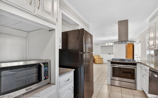 215 N 57th Street, Fort Smith, AR 72903