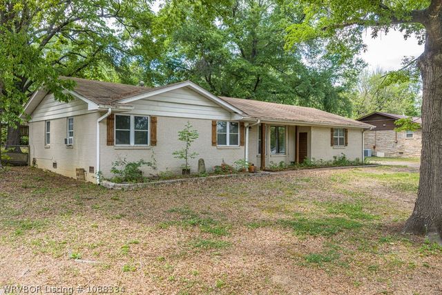 215 N 57th Street, Fort Smith, AR 72903