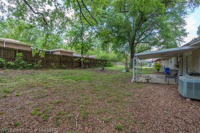 215 N 57th Street, Fort Smith, AR 72903