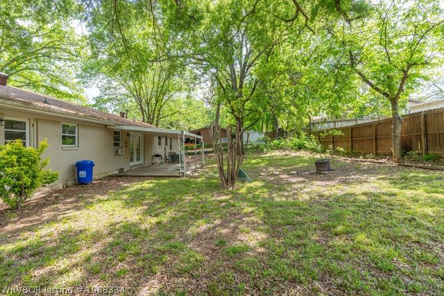 215 N 57th Street, Fort Smith, AR 72903