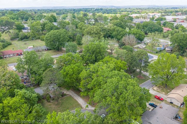 215 N 57th Street, Fort Smith, AR 72903