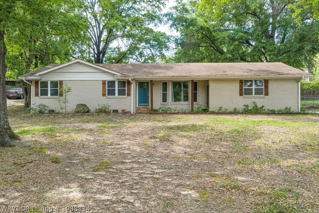 215 N 57th Street, Fort Smith, AR 72903