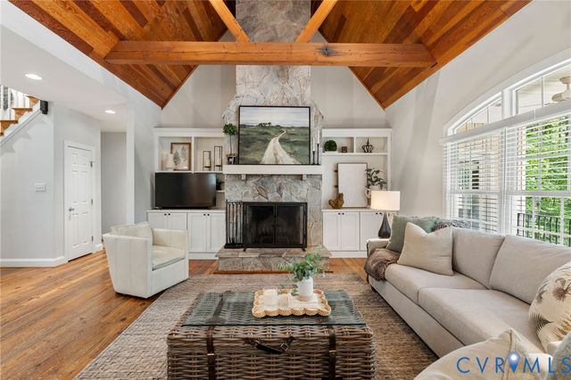 20209 Pony Farm Rd, Maidens, VA 23102